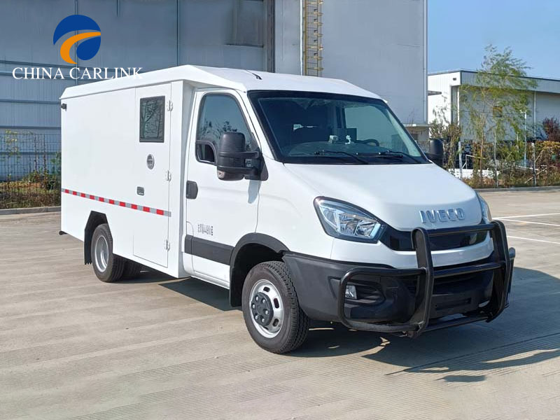 IVECO Daily EV 現金輸送トラック